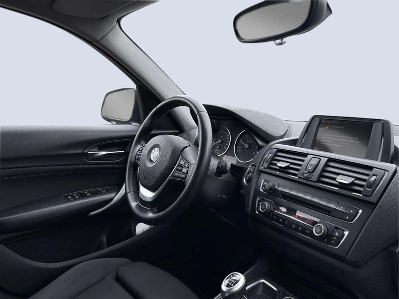 BMW 118 bild 18