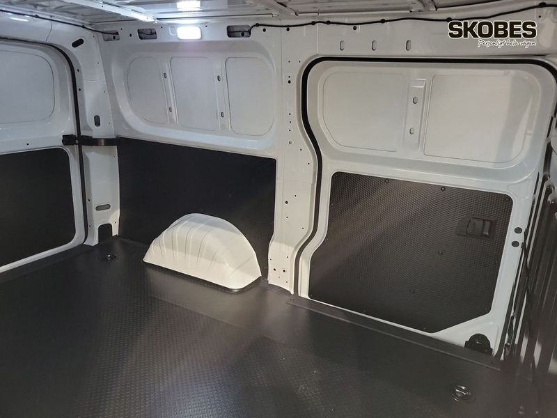 Maxus e-Deliver 3 bild 10