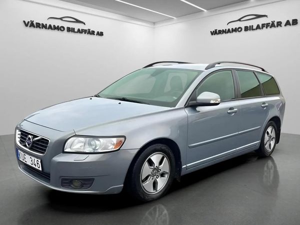 Volvo V50 D2 Momentum Drag Värmare Kamrem bytt - 2011