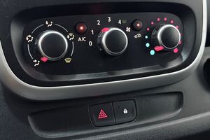 Renault Trafic bild 26