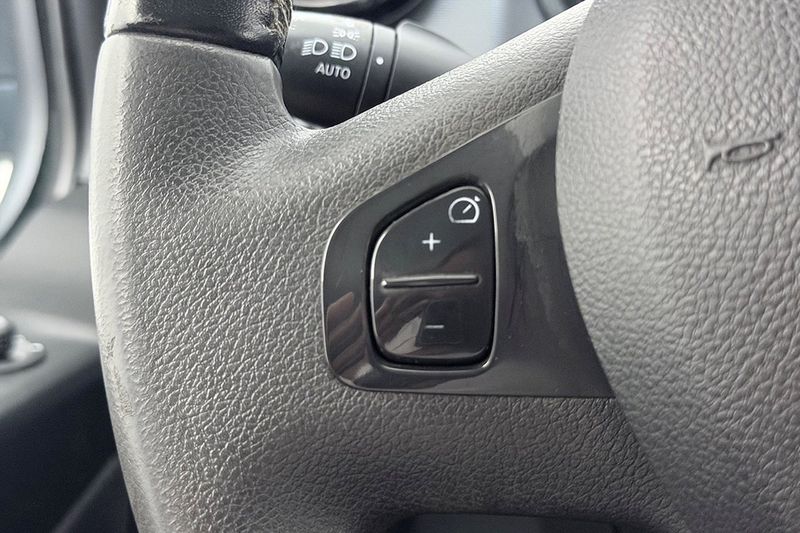 Renault Trafic bild 21