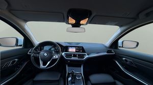 BMW 330 bild 13