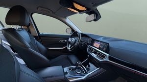 BMW 330 bild 14