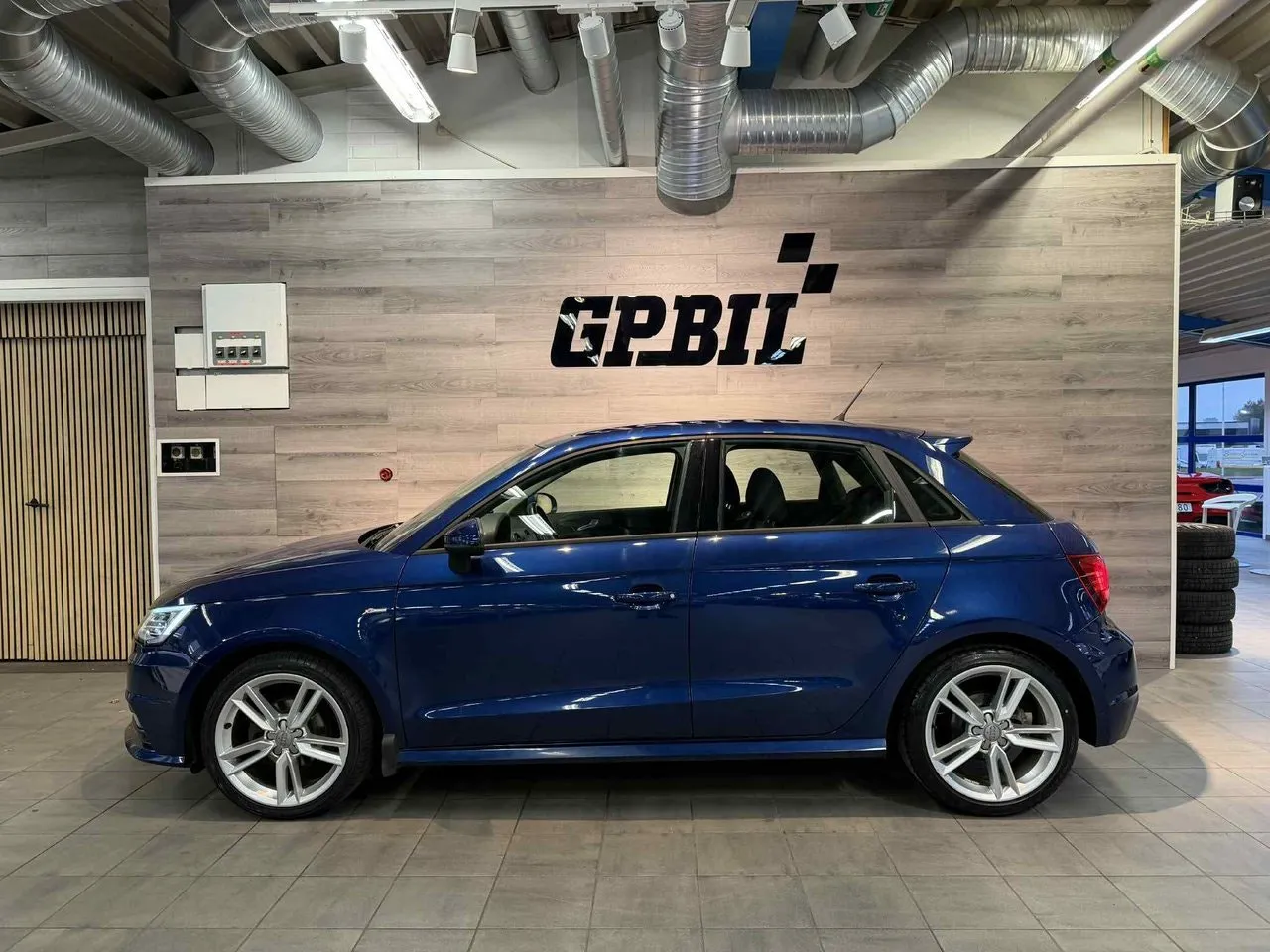 Vehicle image 1