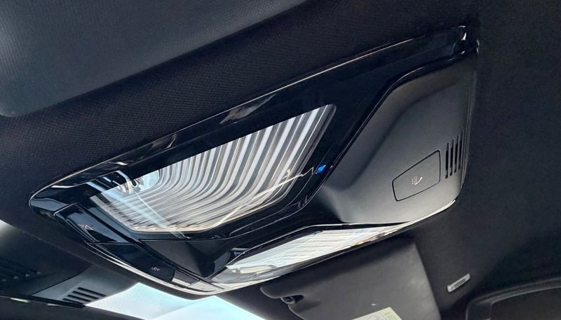 BMW 330 bild 38