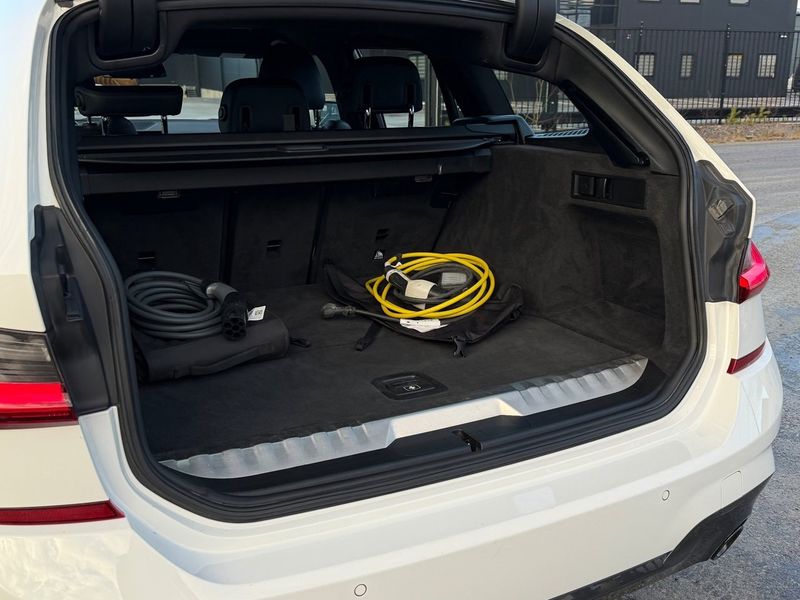 BMW 330 bild 9