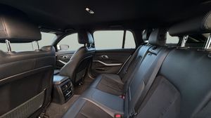 BMW 330 bild 14