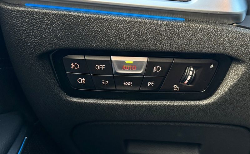 BMW 330 bild 37