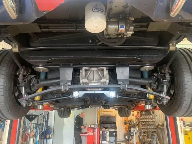 Vehicle image 7