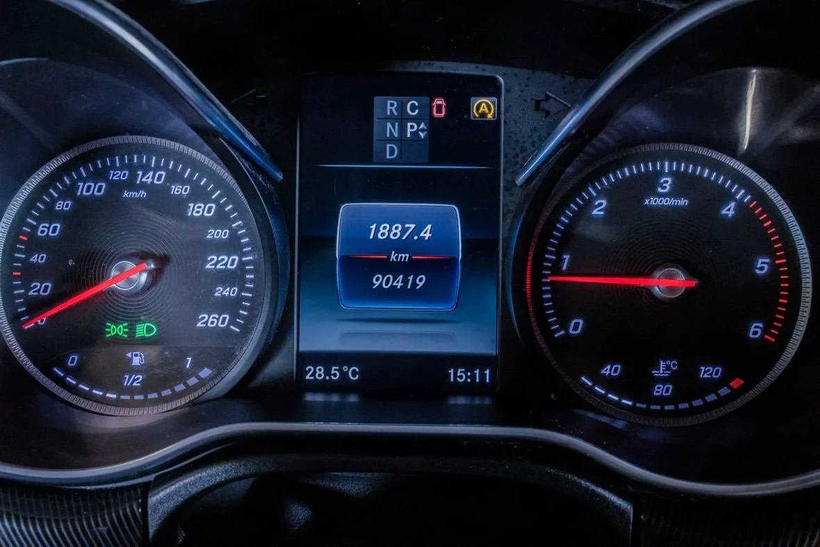 Vehicle image 21