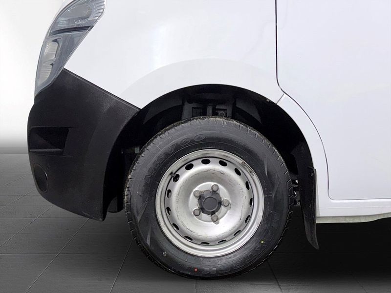 Nissan Interstar bild 11