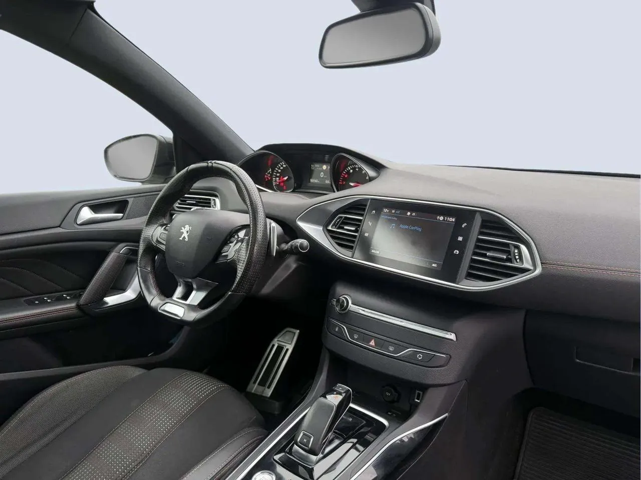 Vehicle image 18