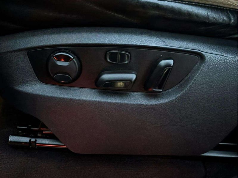 Volkswagen Touareg bild 8