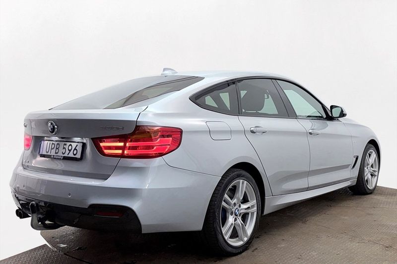 BMW 330 bild 6