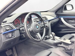 BMW 330 bild 13