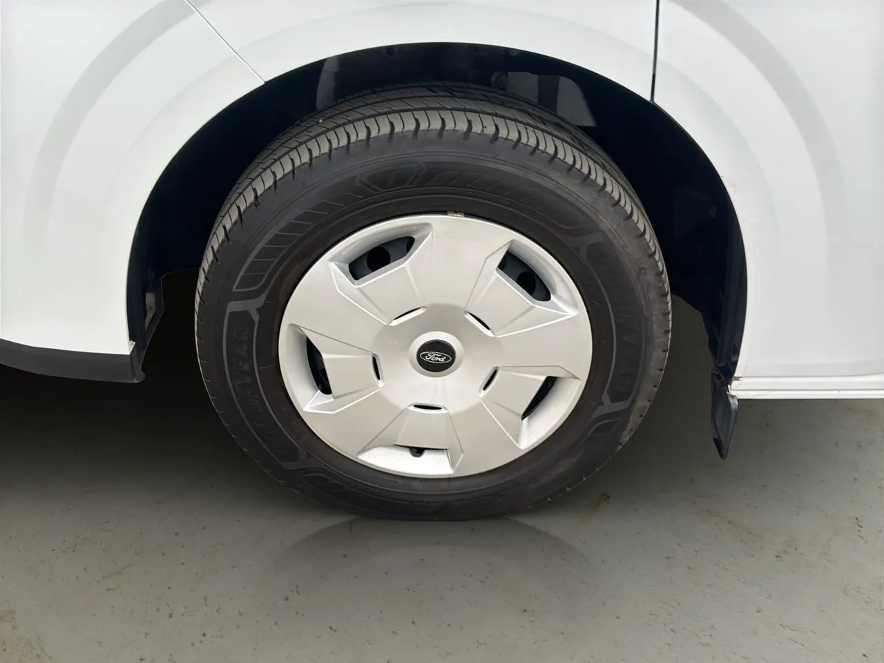 Vehicle image 23