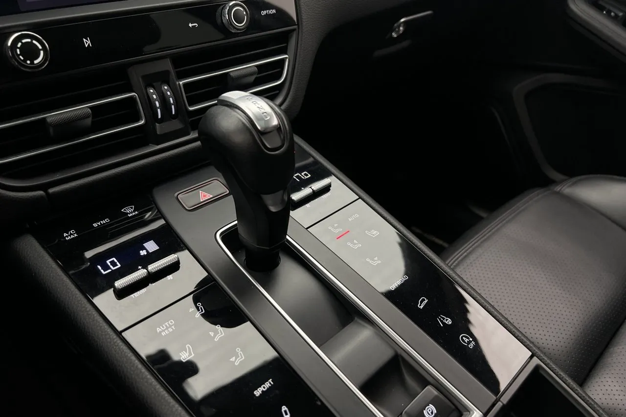 Vehicle image 31