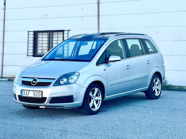 Opel Zafira 2.2 Direct Panorama 7sits Euro4 - 2006