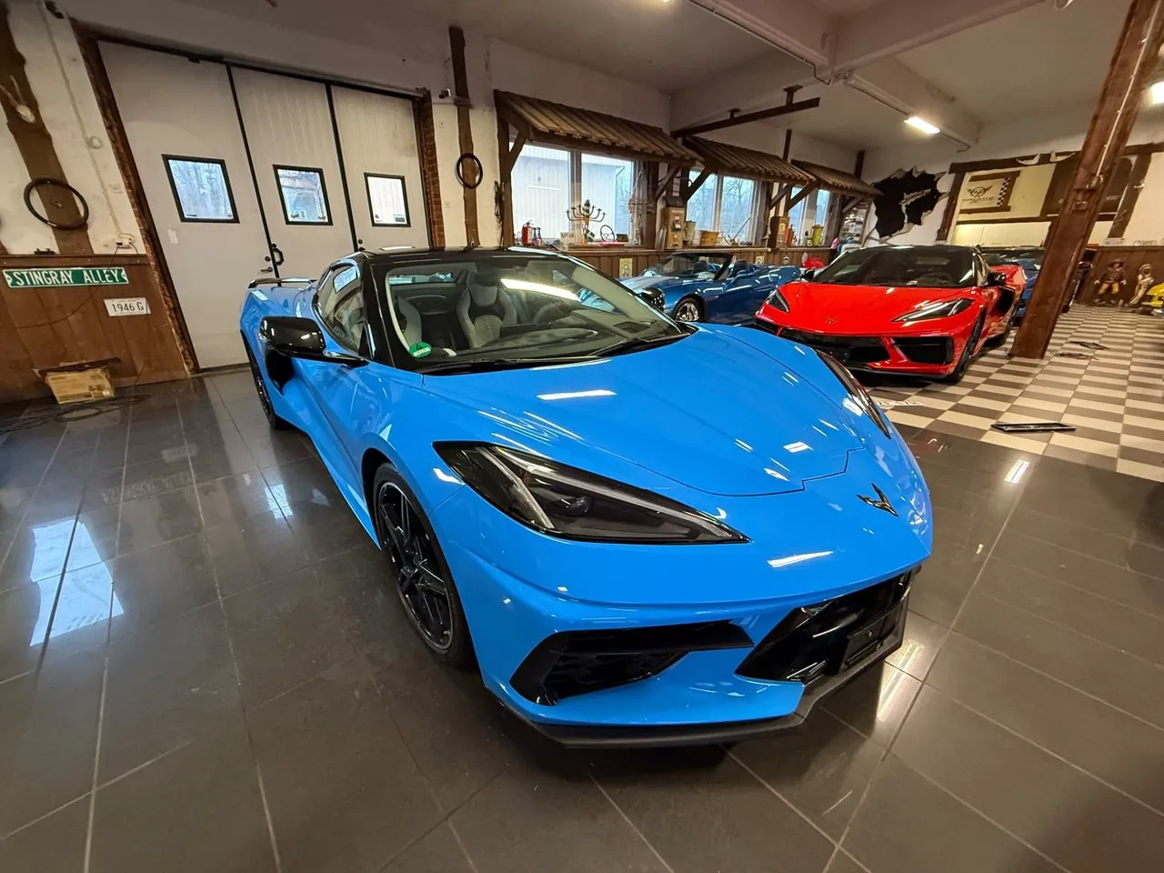Vehicle image 9