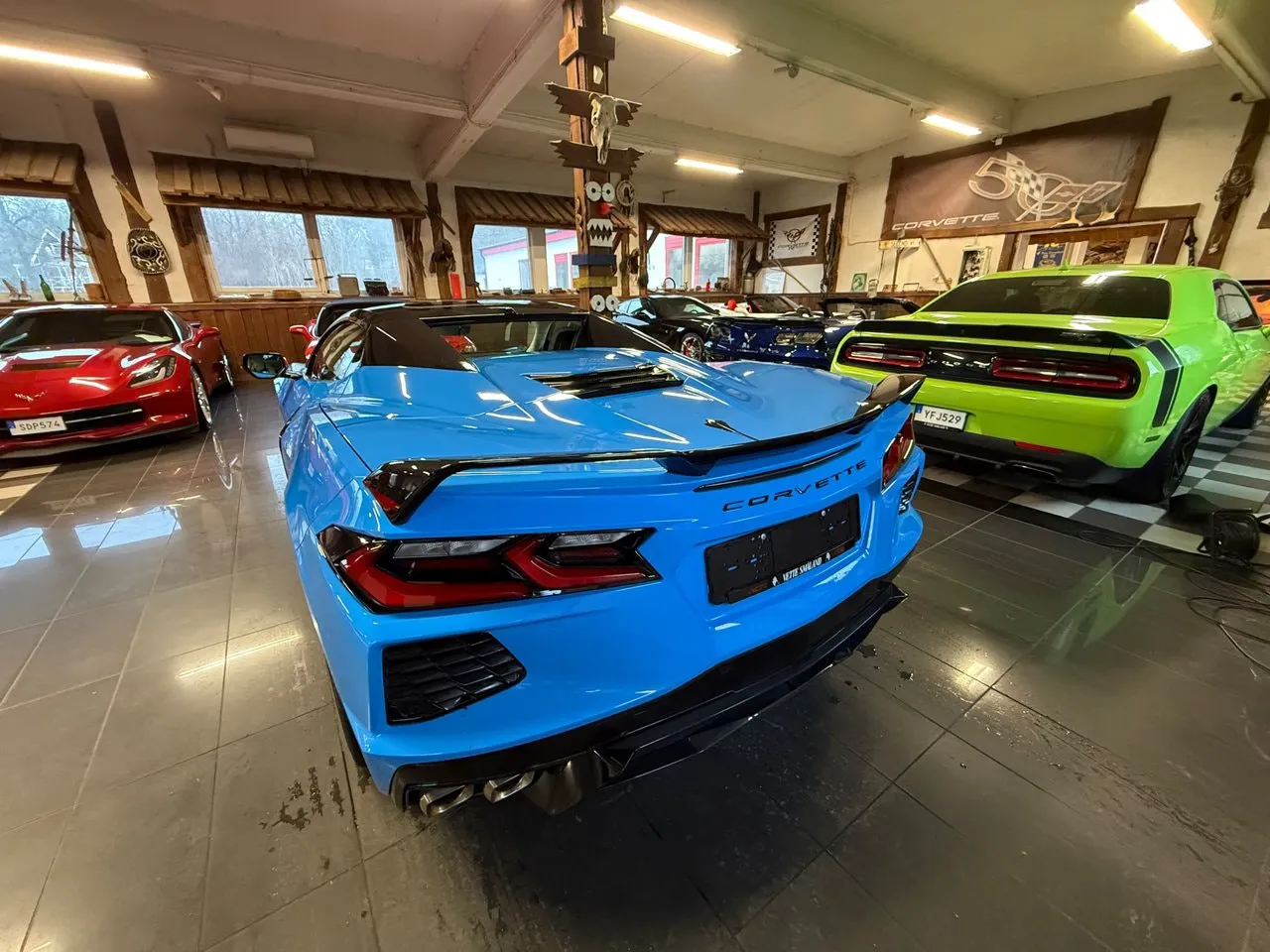 Vehicle image 5