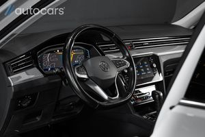 Volkswagen Passat bild 16