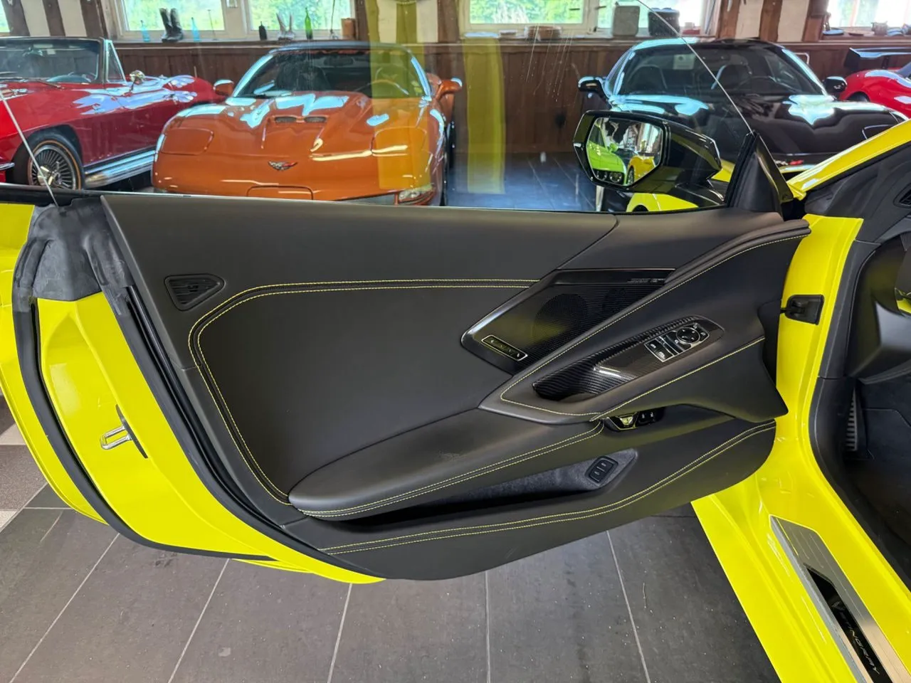 Vehicle image 18