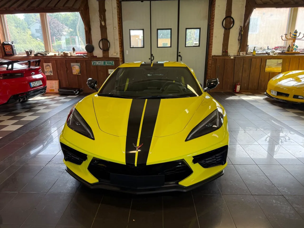 Vehicle image 5