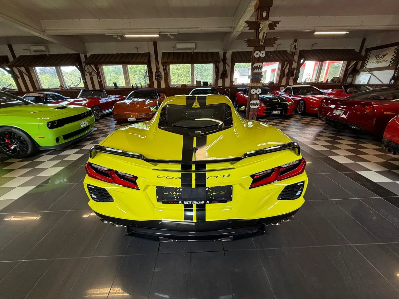 Vehicle image 9