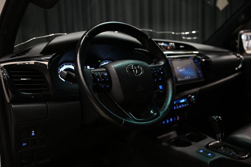 Toyota Hilux bild 15