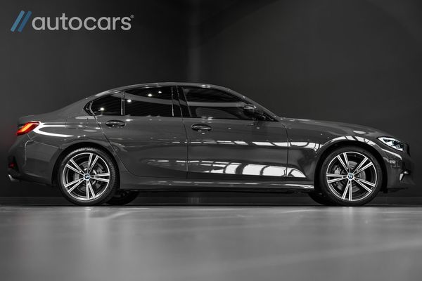 BMW 330 i Sedan Innovation|Leasbar|Laser|HUD|H/K |SE UTR! - 2019