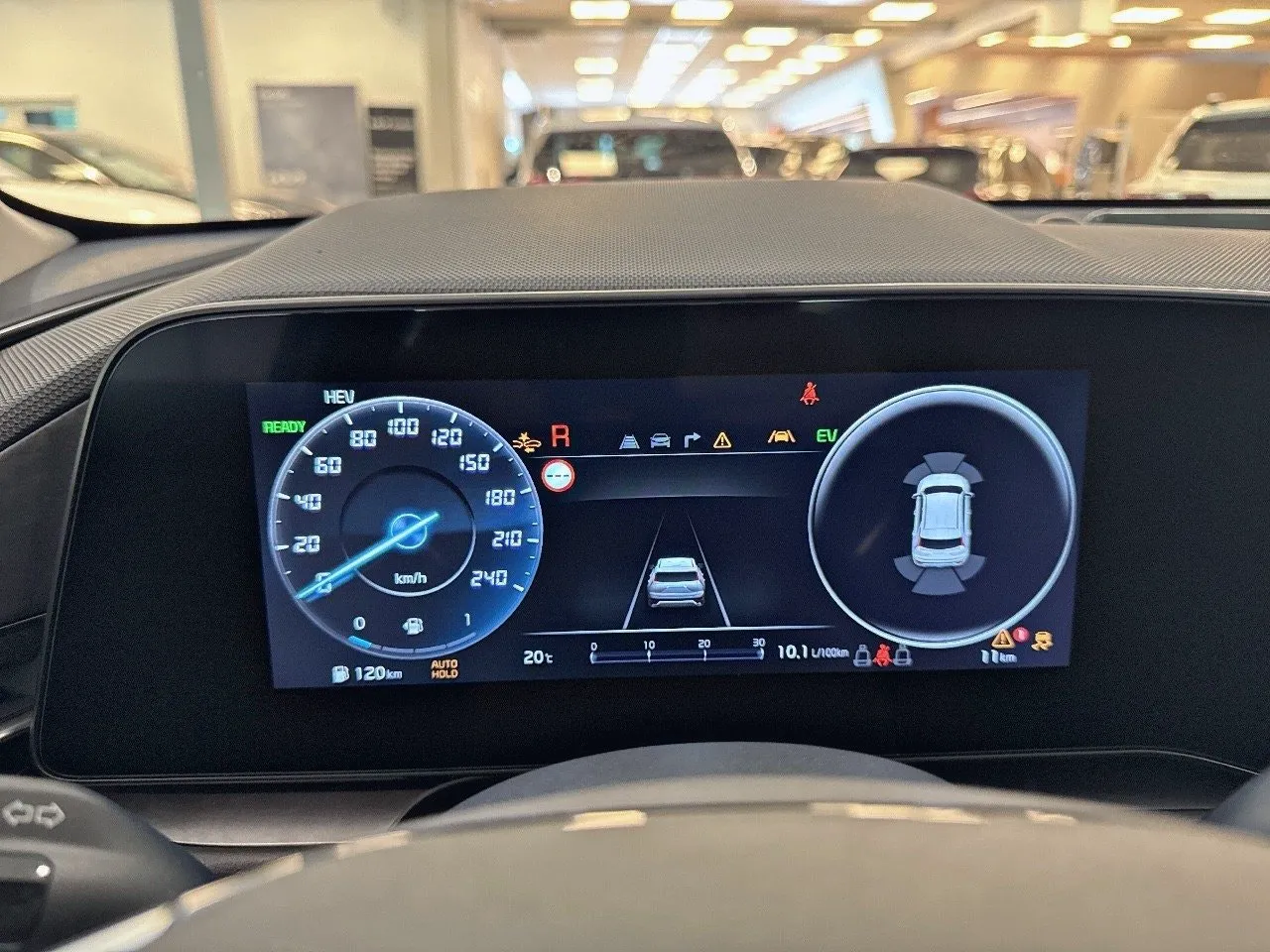 Vehicle image 9