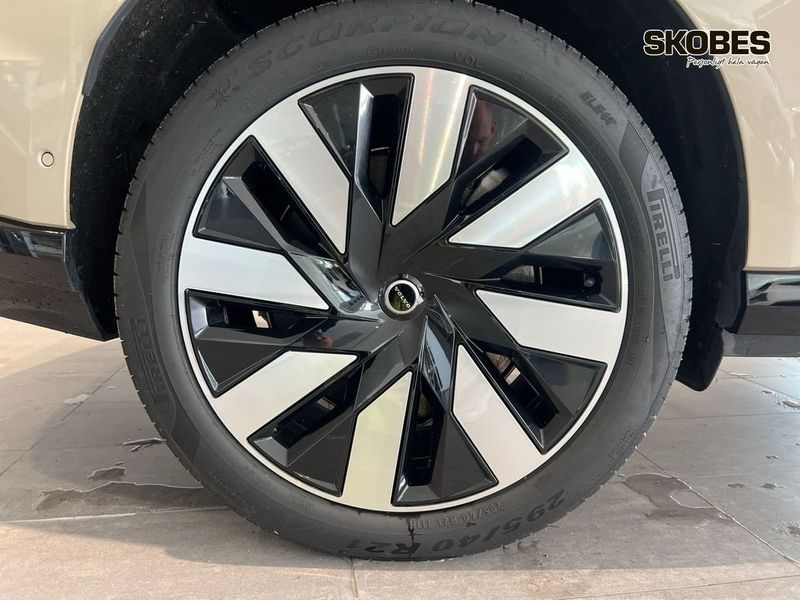 Volvo EX90 bild 23