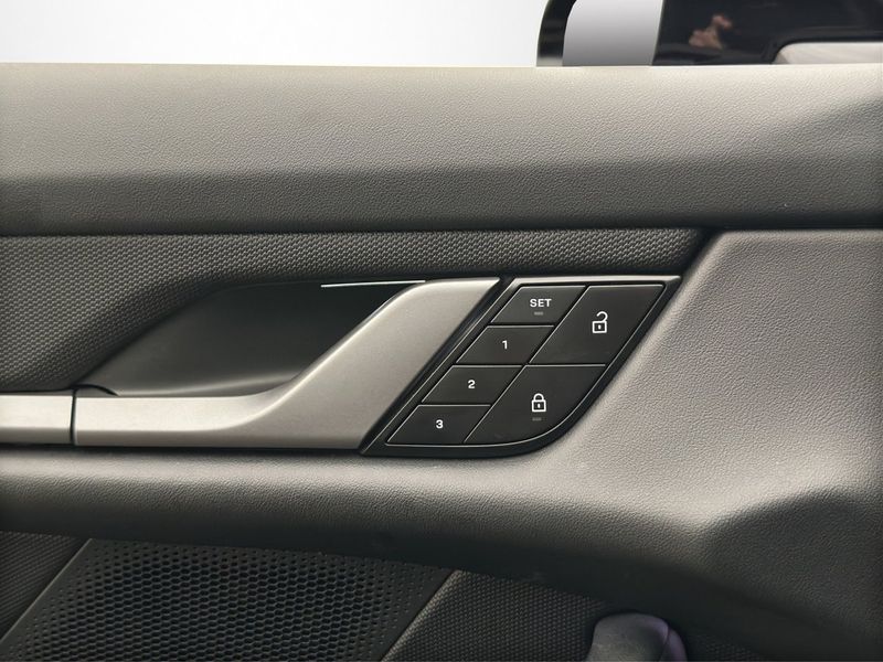 Porsche Taycan bild 12
