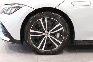 Mercedes EQE350 bild 9