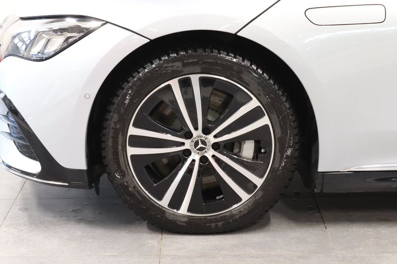 Mercedes EQE350 bild 9