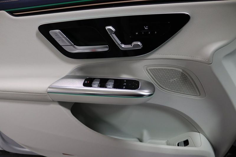 Mercedes EQE350 bild 18