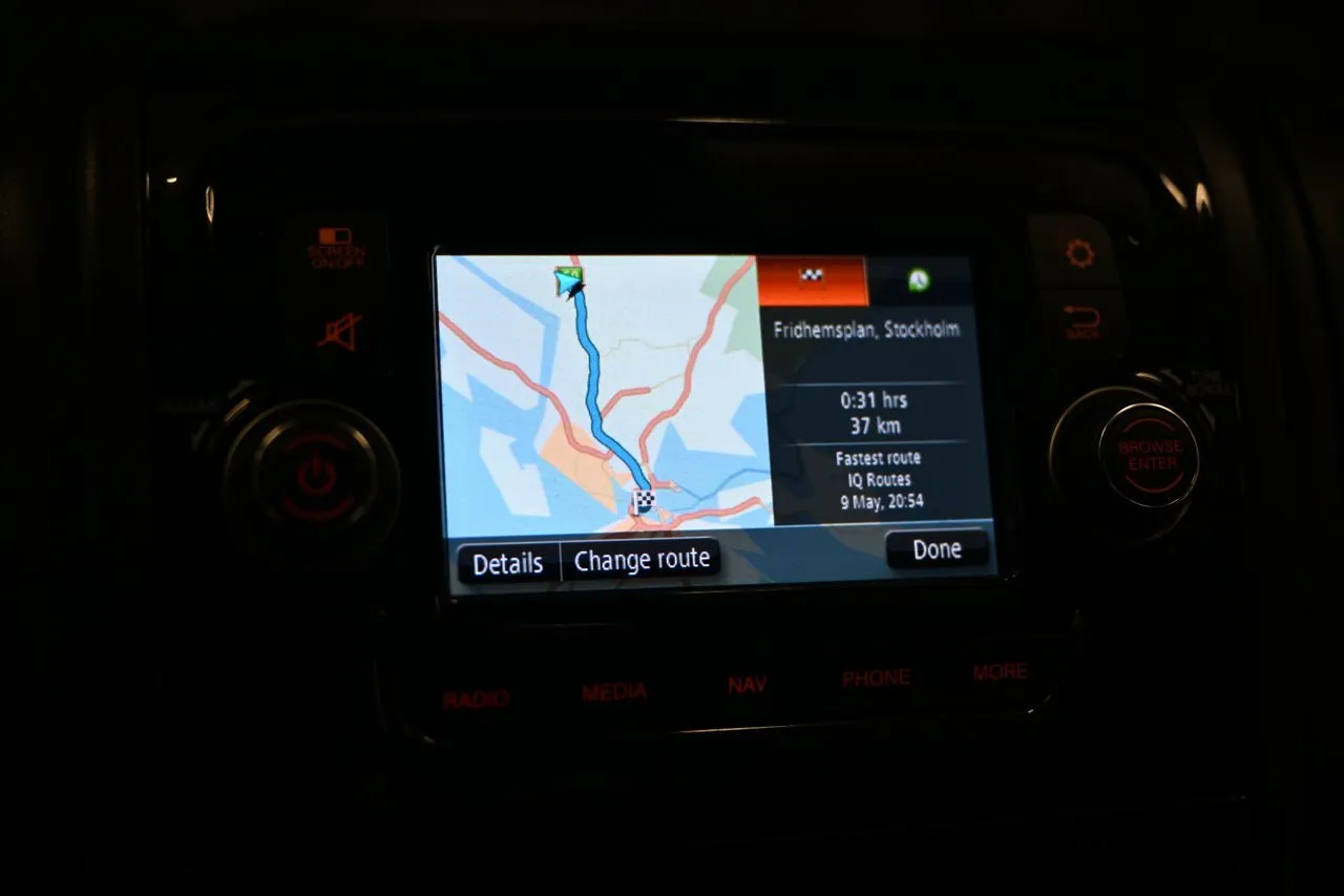 Vehicle image 18