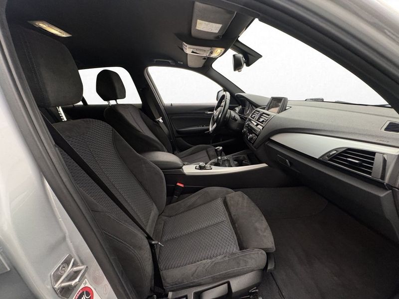 BMW 118 bild 21