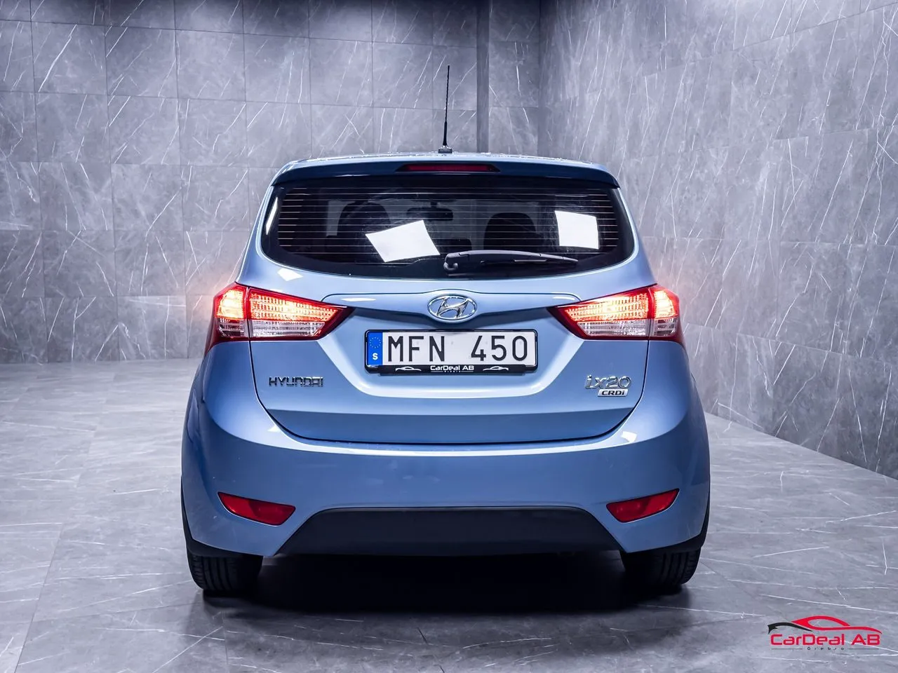 Vehicle image 5