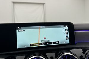 Mercedes CLA45 AMG bild 14