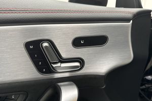 Mercedes CLA45 AMG bild 13