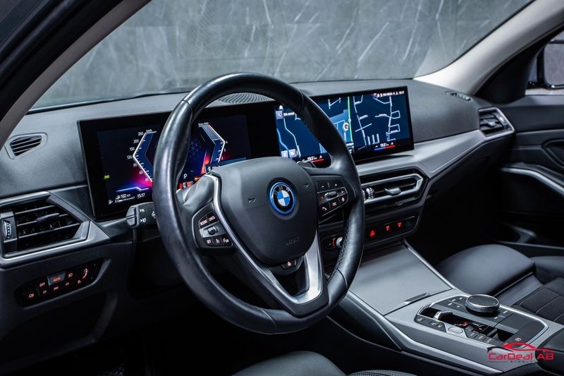 BMW 330 bild 12