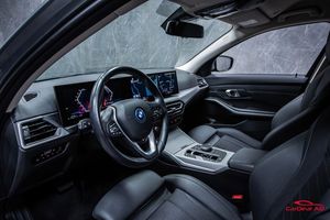BMW 330 bild 11
