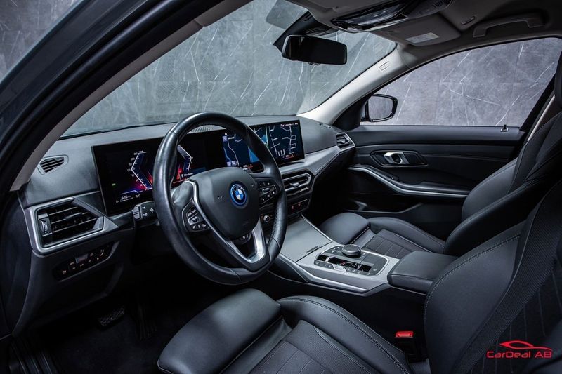 BMW 330 bild 11