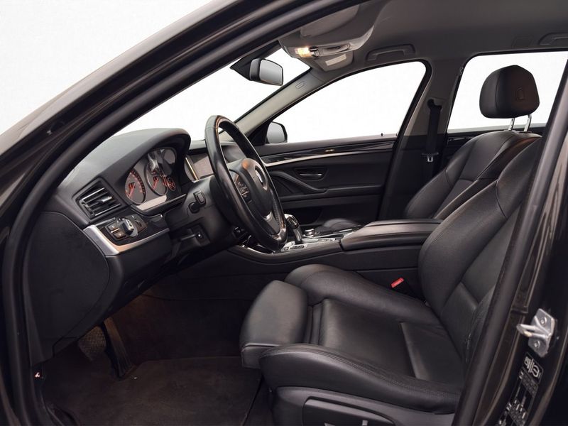 BMW 520 bild 9