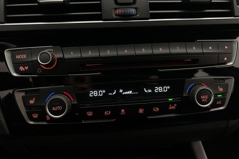 BMW 118 bild 22