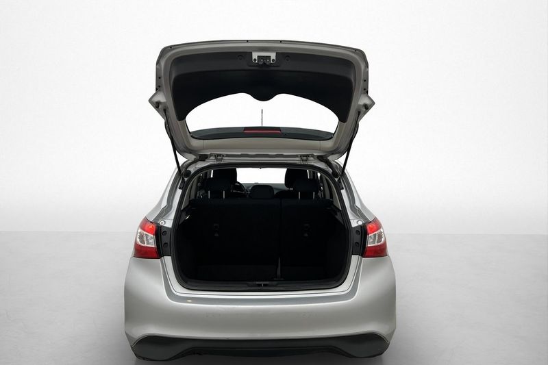 Nissan Pulsar bild 8