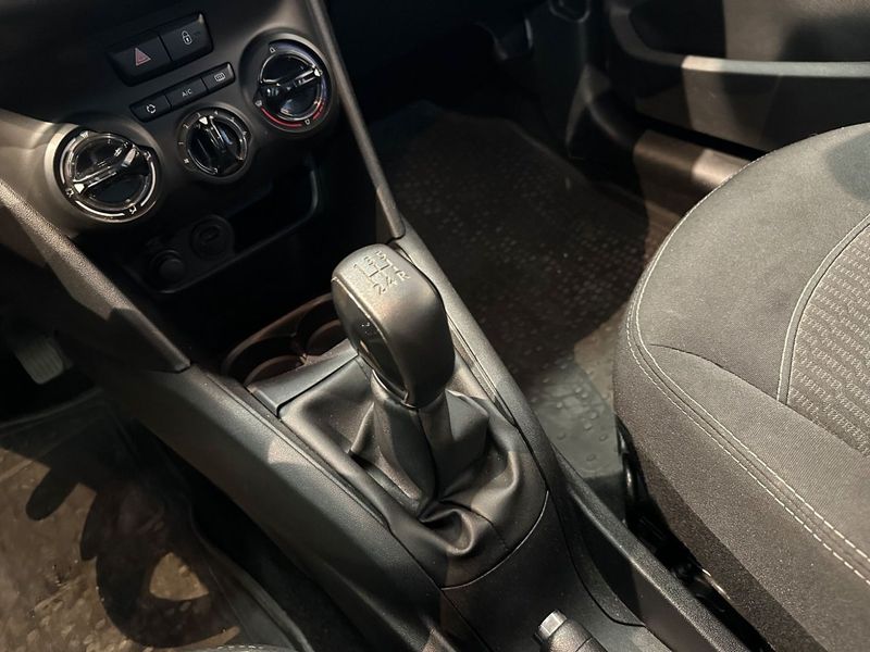 Peugeot 208 bild 18