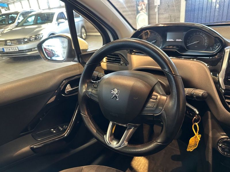 Peugeot 208 bild 13