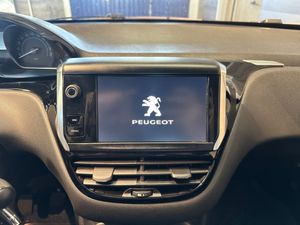 Peugeot 208 bild 16